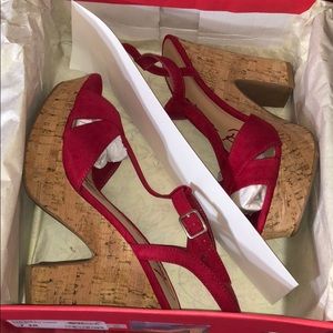 Red wedges w beige heel size 7